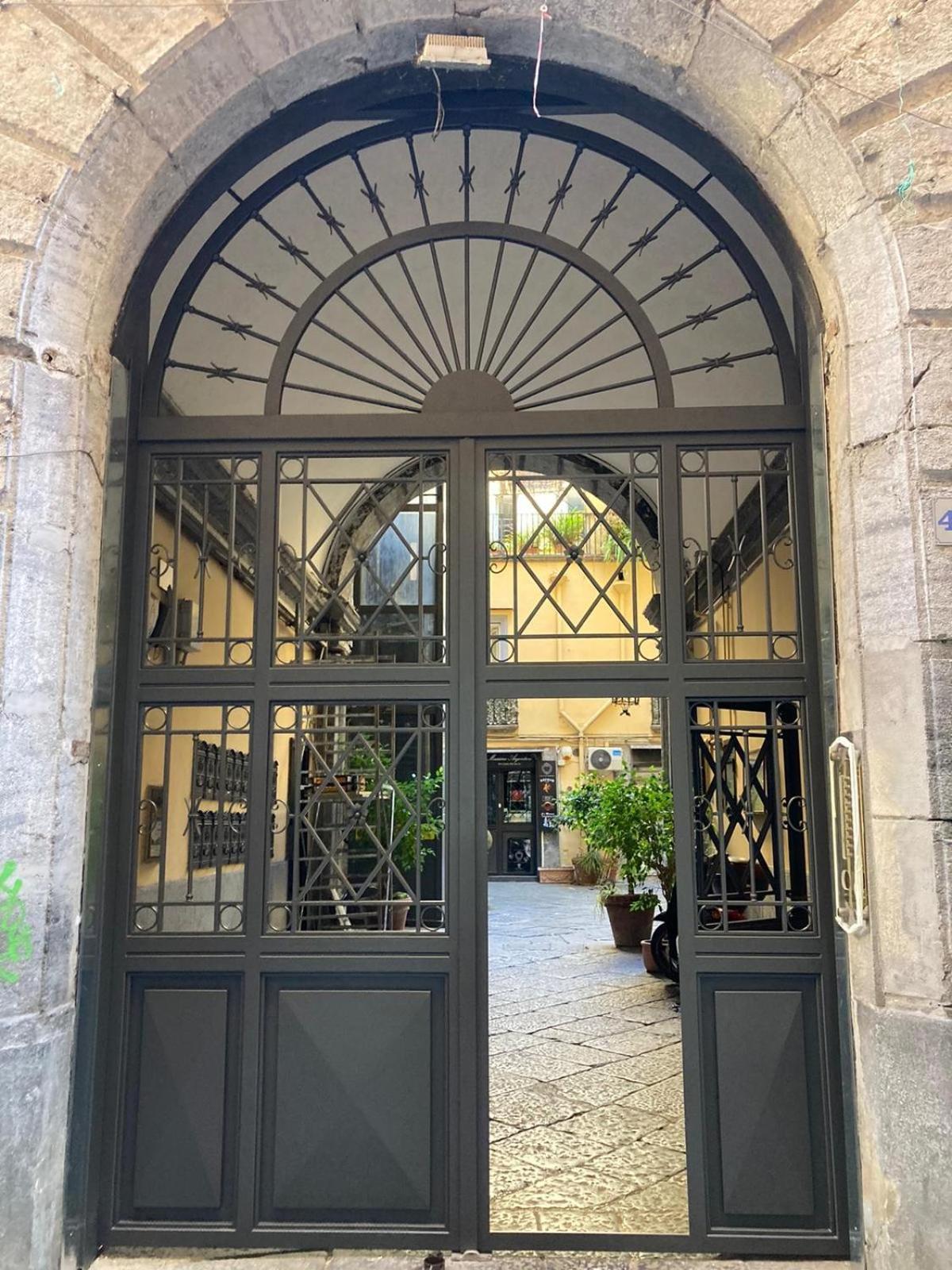 Casa Velata A Spaccanapoli Exterior foto